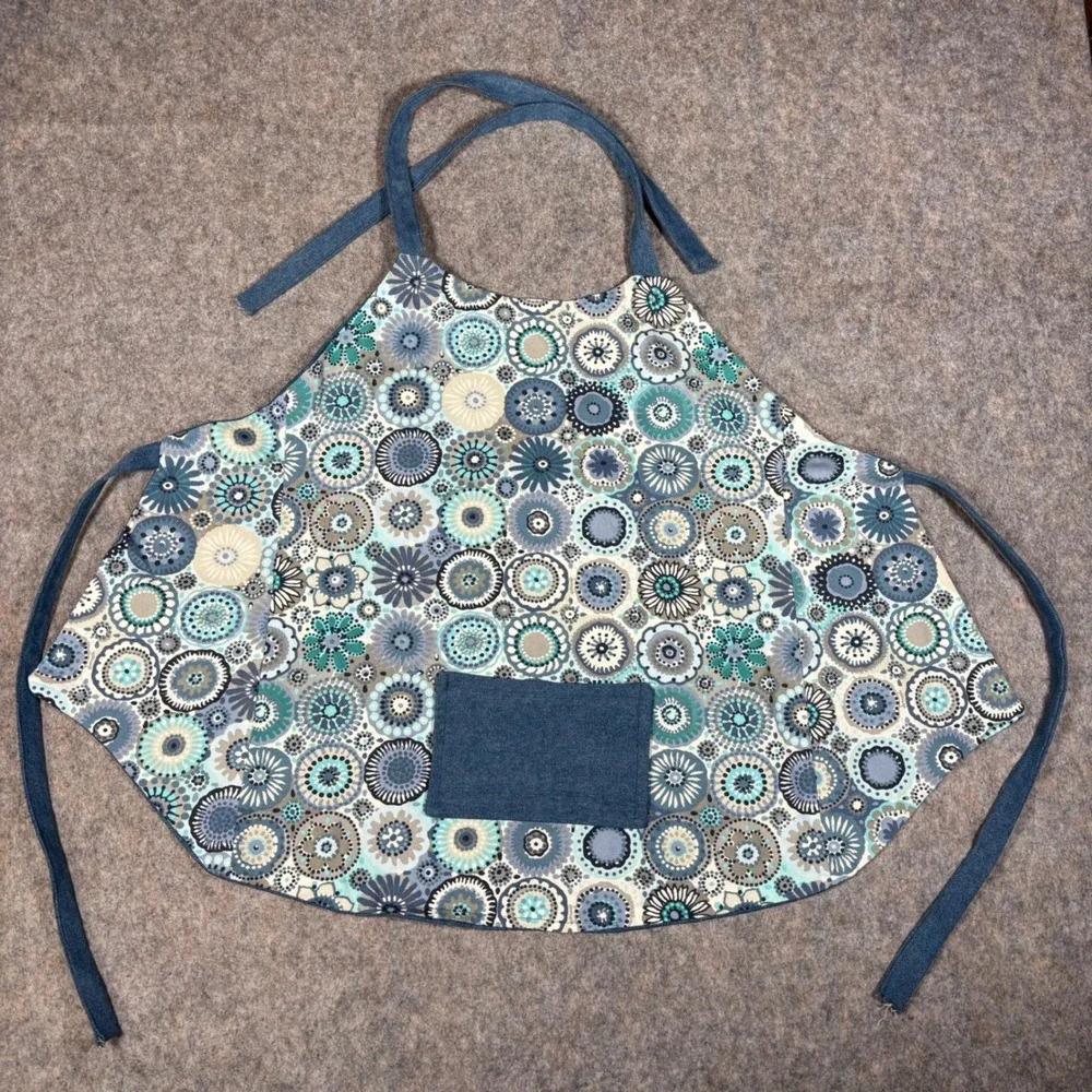 Reversible Denim Apron Unisex One Size Blue‎ Teal Floral Pattern Pocket Workwear